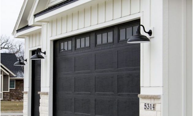 Garage Door Aluminum Trim Best Of Oakstone Homes Modern Farmhouse with Hallmark Floors Katalina