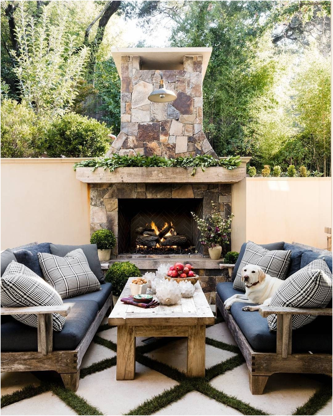Lovely Fireplace Ideas Outdoor